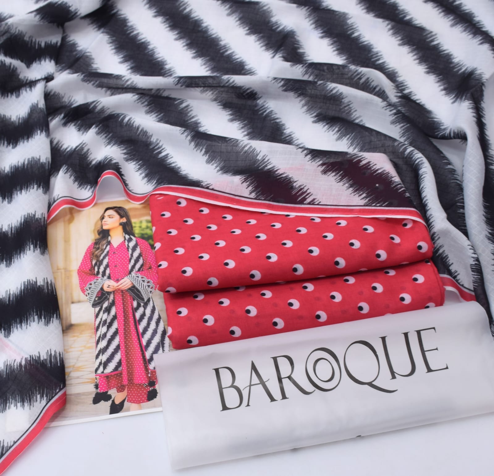 New Swiss Lawn 3-Piece Suit 2026 | Digital Printed with Taana Dora Dupatta